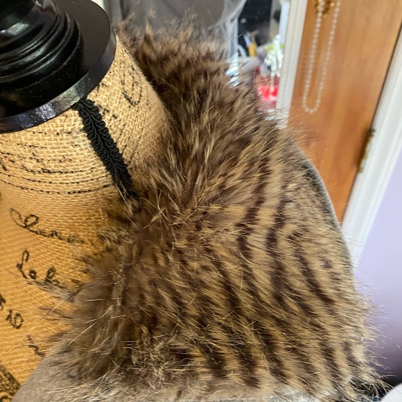 Vans gray jacket with fur lined hood - Picture 8 of 10